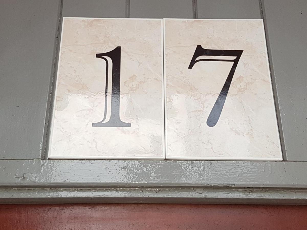 17 Bridge St, 3 Bedroom Flat Абъристуит Екстериор снимка