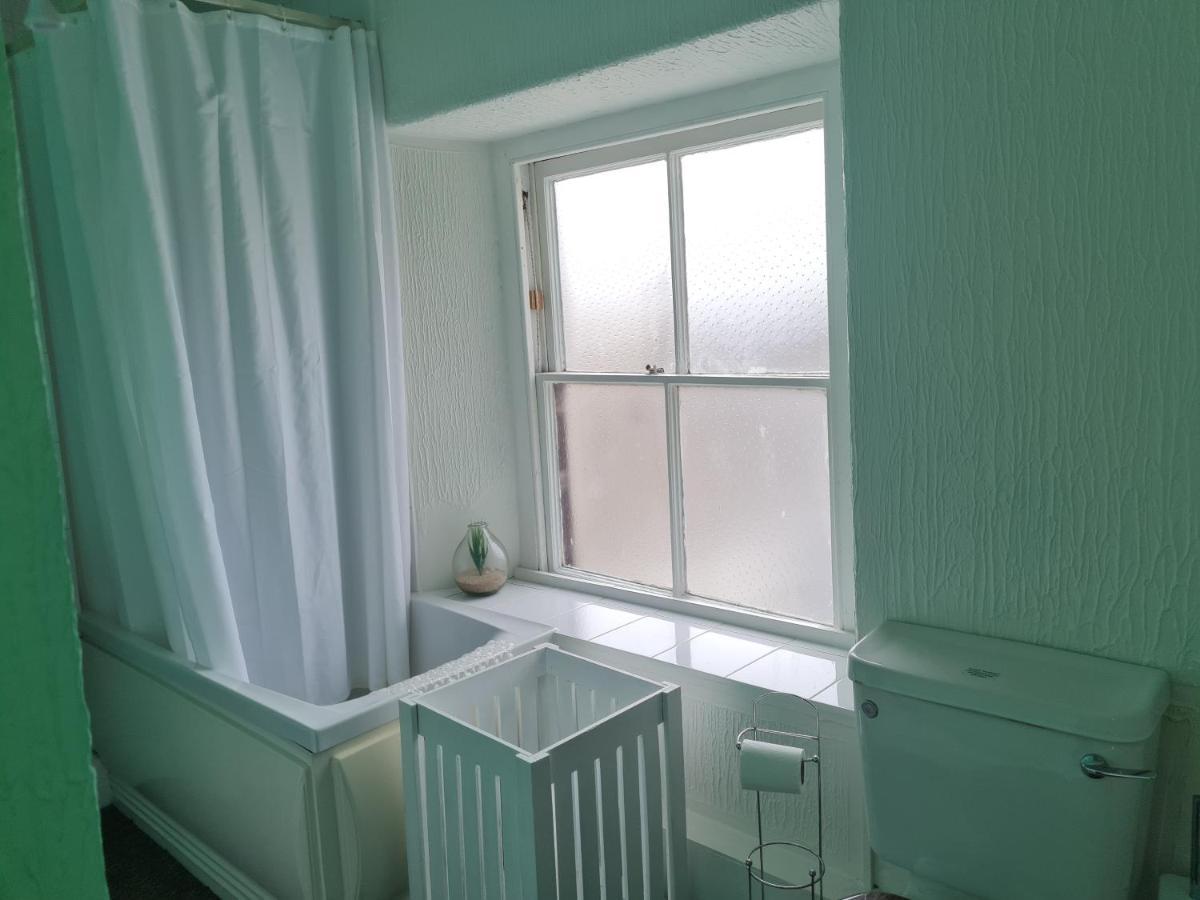 17 Bridge St, 3 Bedroom Flat Абъристуит Екстериор снимка