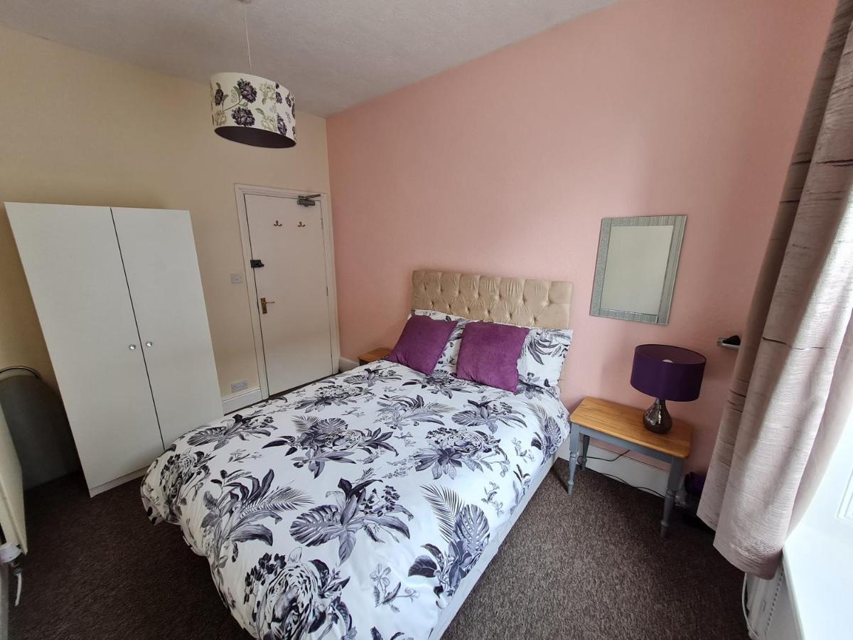 17 Bridge St, 3 Bedroom Flat Абъристуит Екстериор снимка