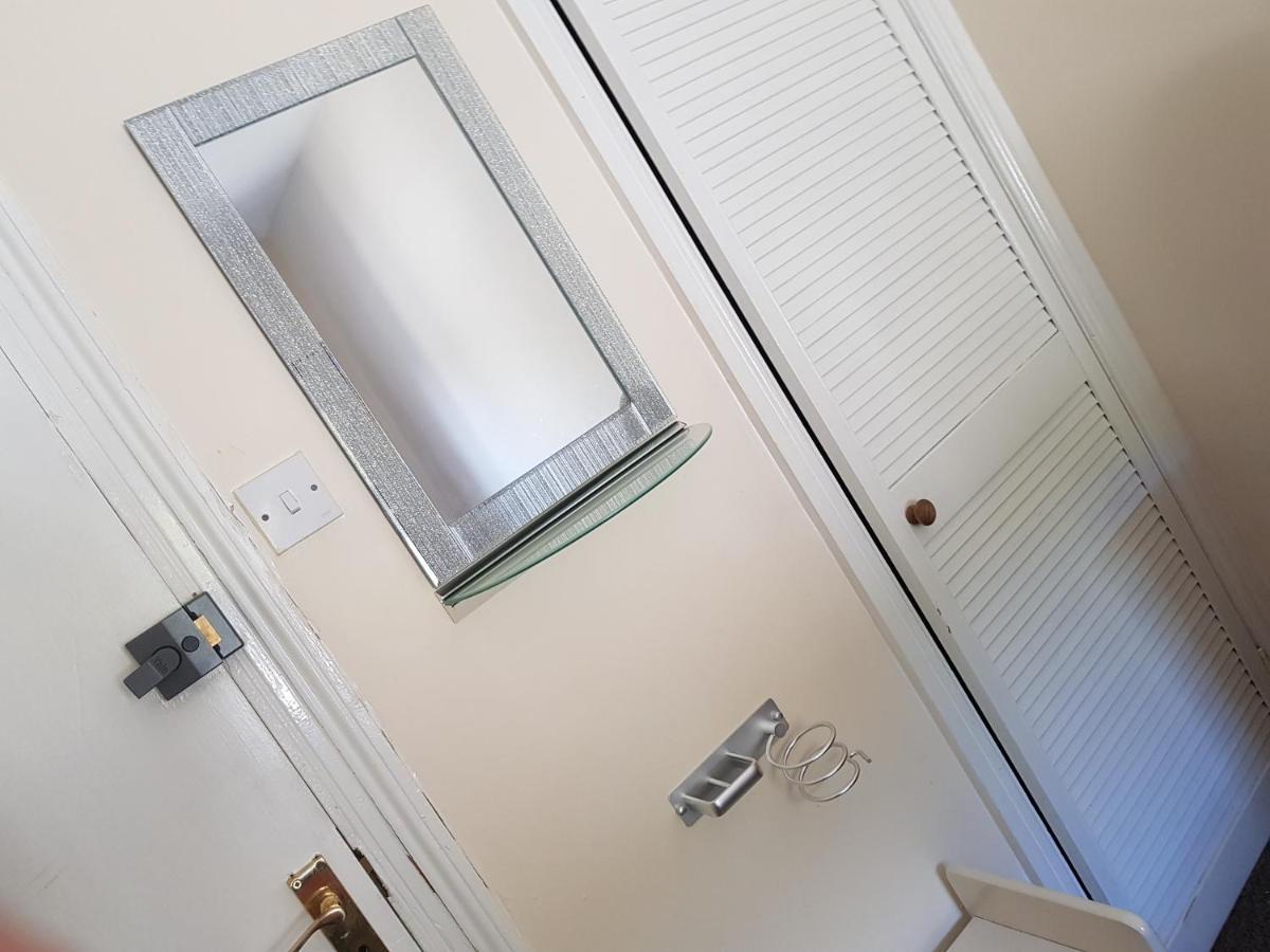 17 Bridge St, 3 Bedroom Flat Абъристуит Екстериор снимка