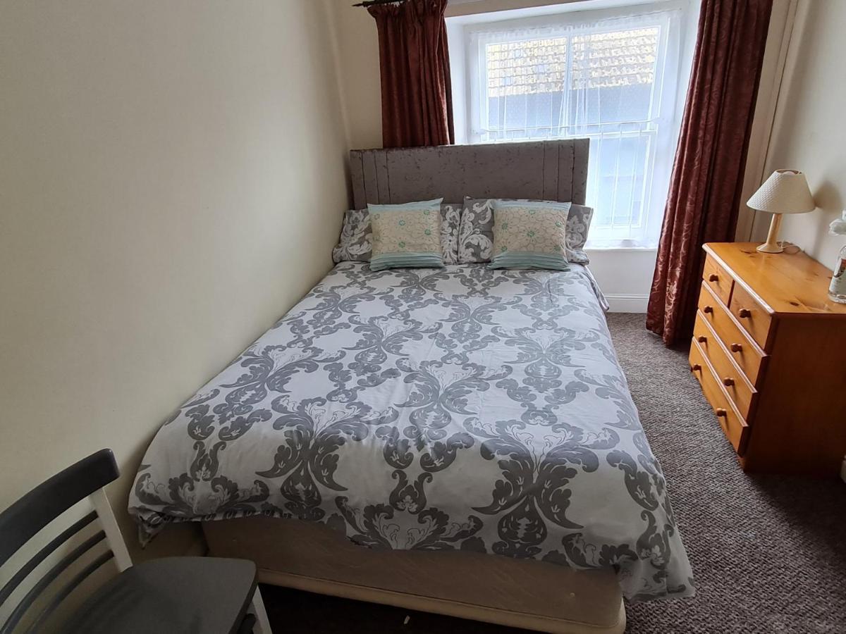 17 Bridge St, 3 Bedroom Flat Абъристуит Екстериор снимка